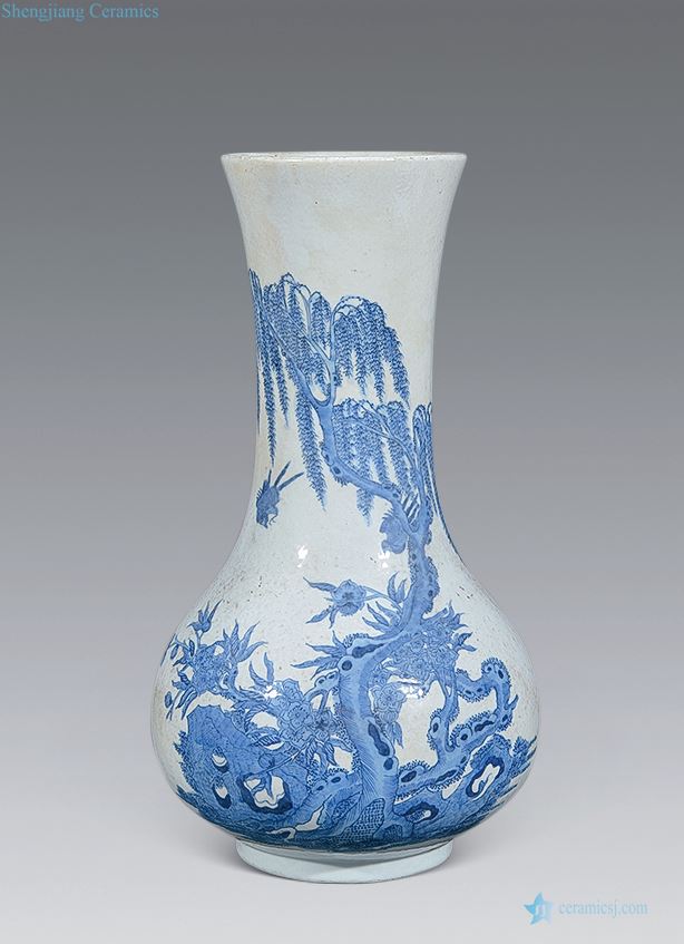 qing Blue and white painting of flowers and a bottle