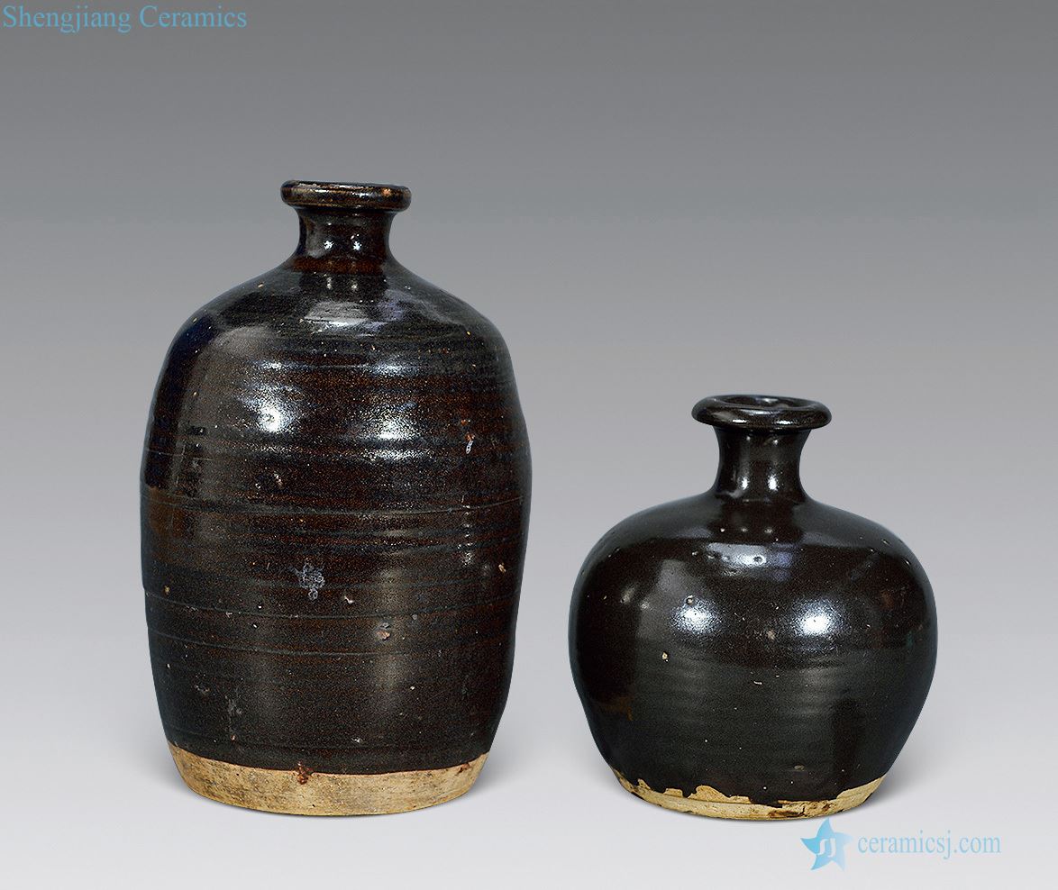 Ming Black glaze plum bottle (two)