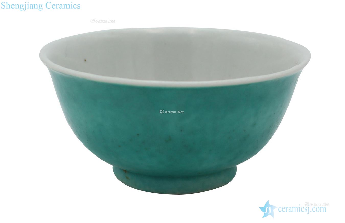 In the Ming dynasty Malachite green glaze small bowl