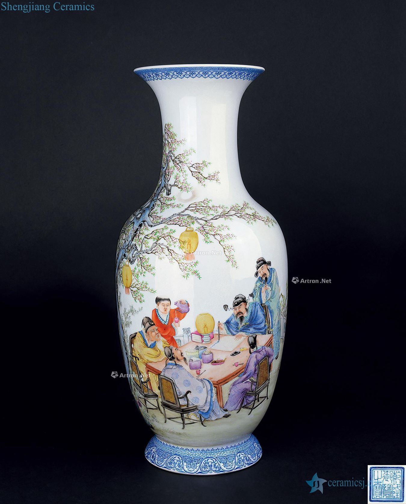 Qing qianlong pastel figure bottles