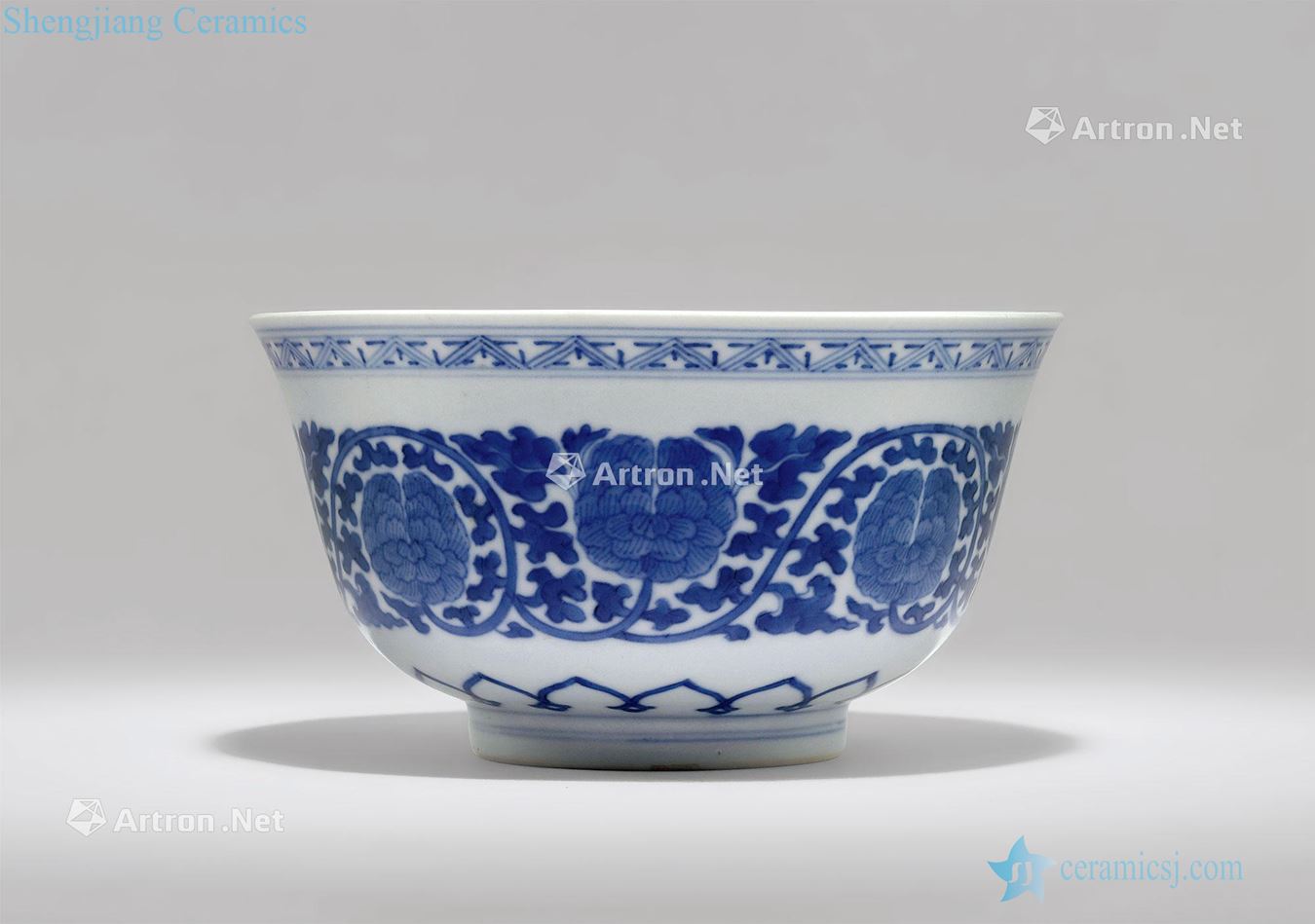 Qing daoguang Blue and white bowl bound branch decorative pattern