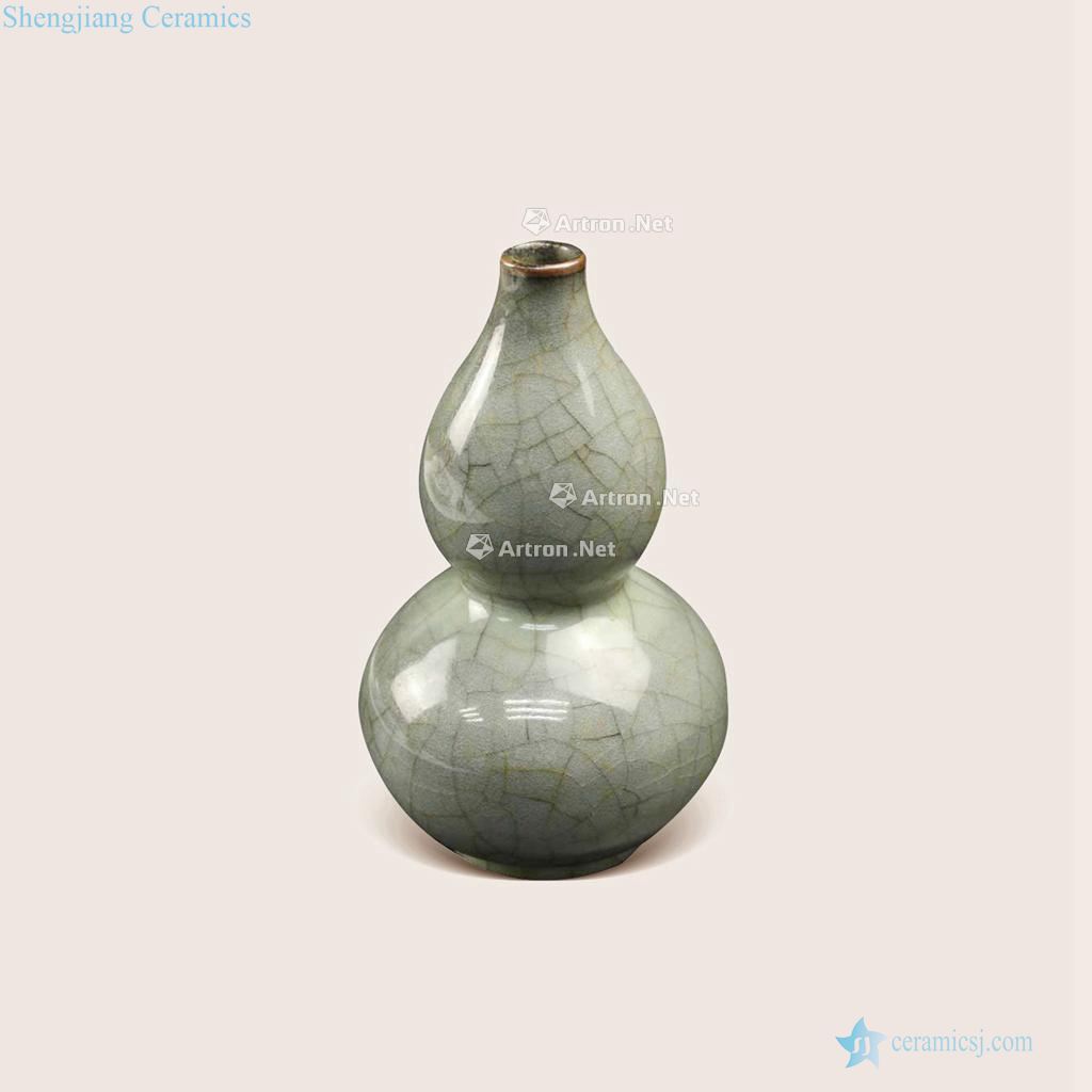 The song dynasty kiln gourd bottle