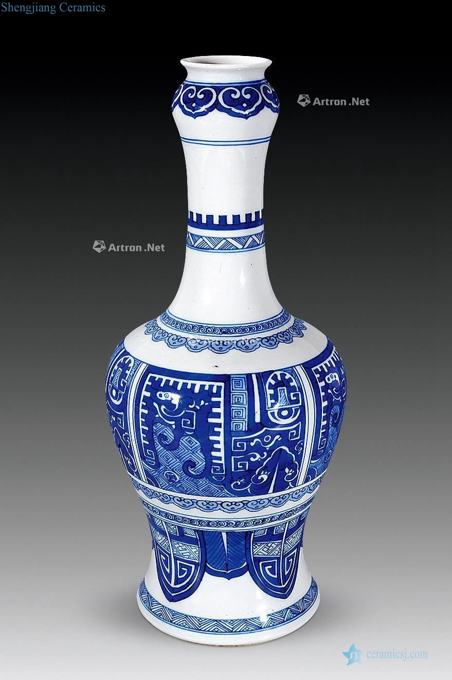 Blue and white dragon in the qing emperor kangxi garlic bottles