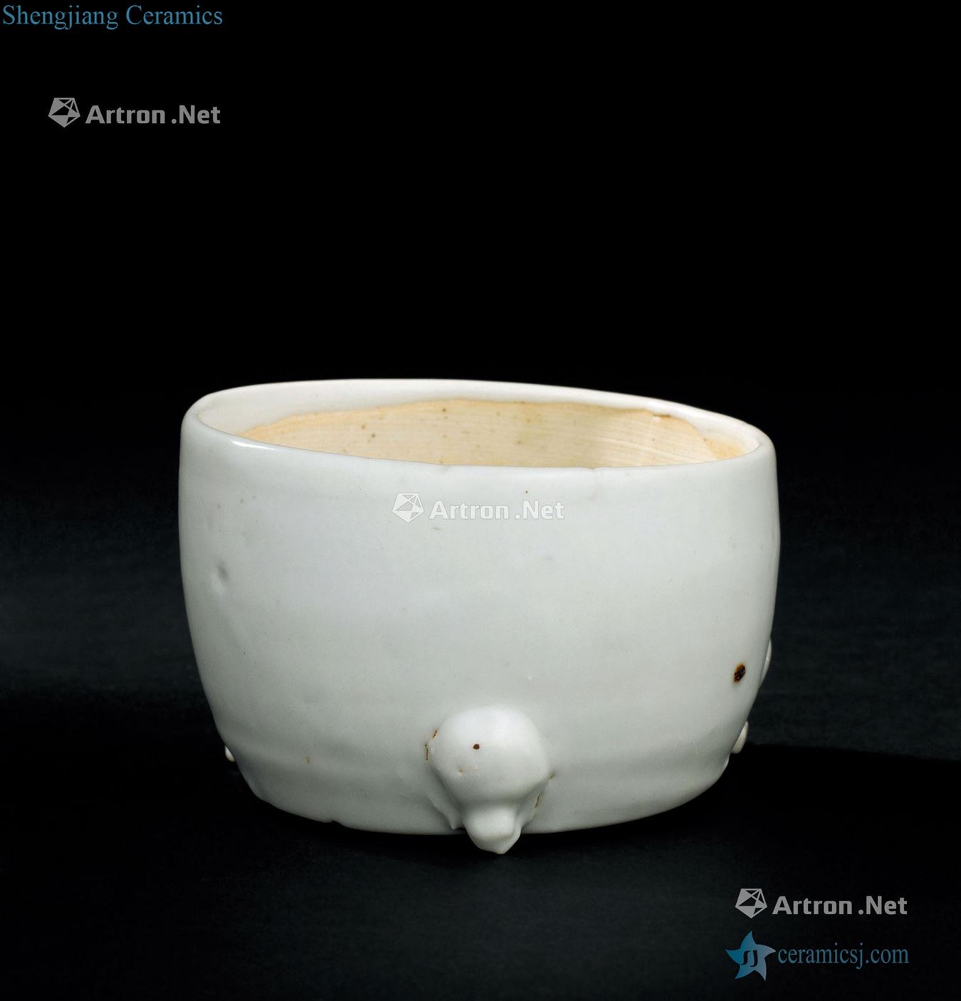 The yuan dynasty (1271-1368), white porcelain incense burner with three legs