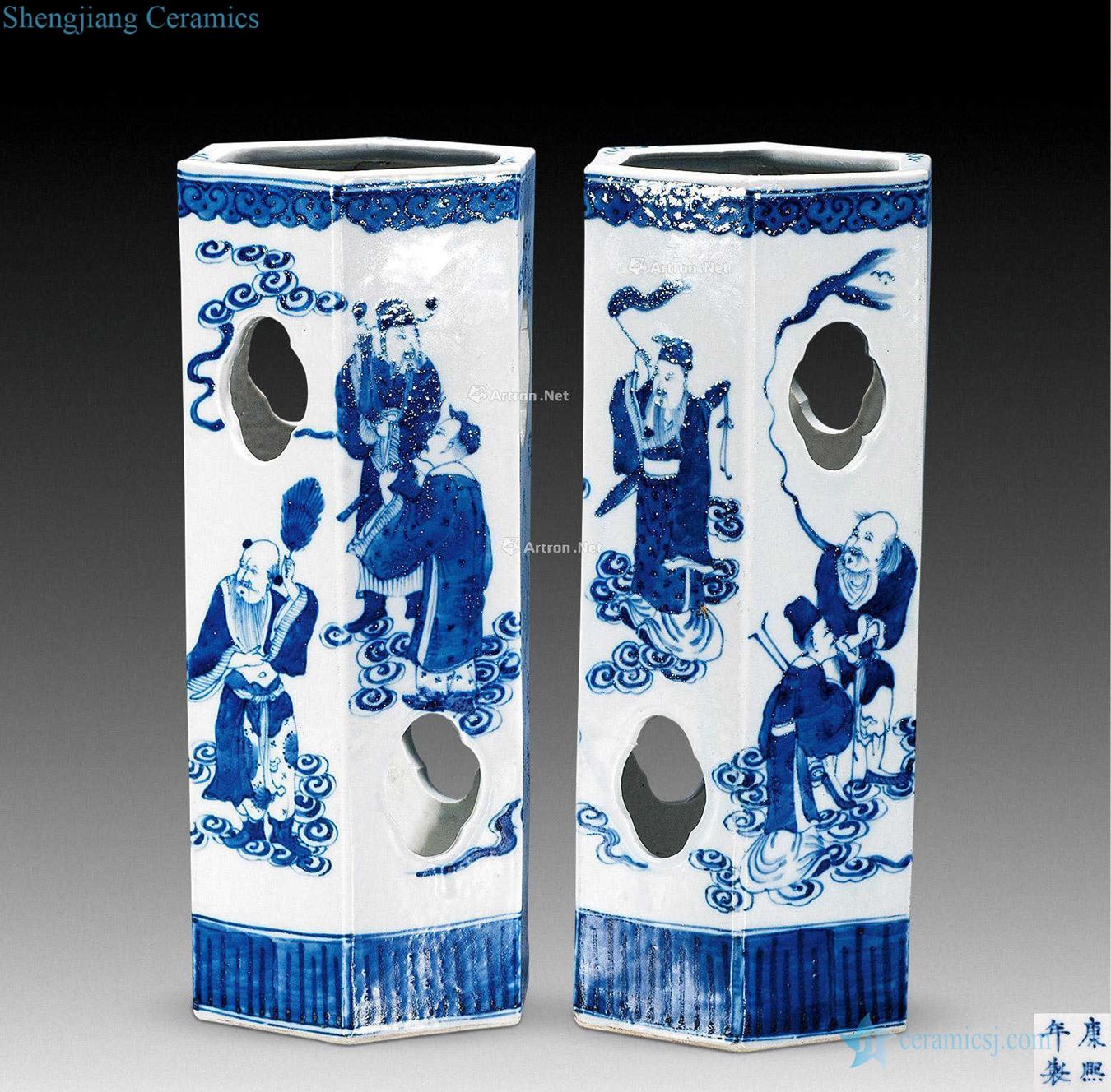 The late qing dynasty Blue and white hexagonal cap tube (a)
