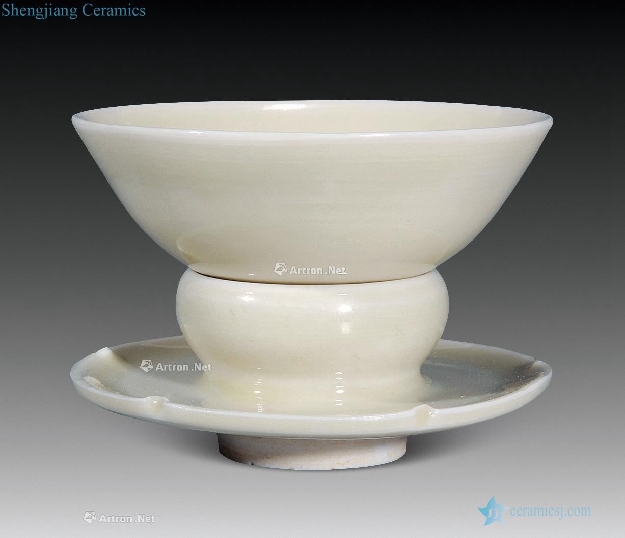 In the song dynasty white glaze fullness holds (a set of two)