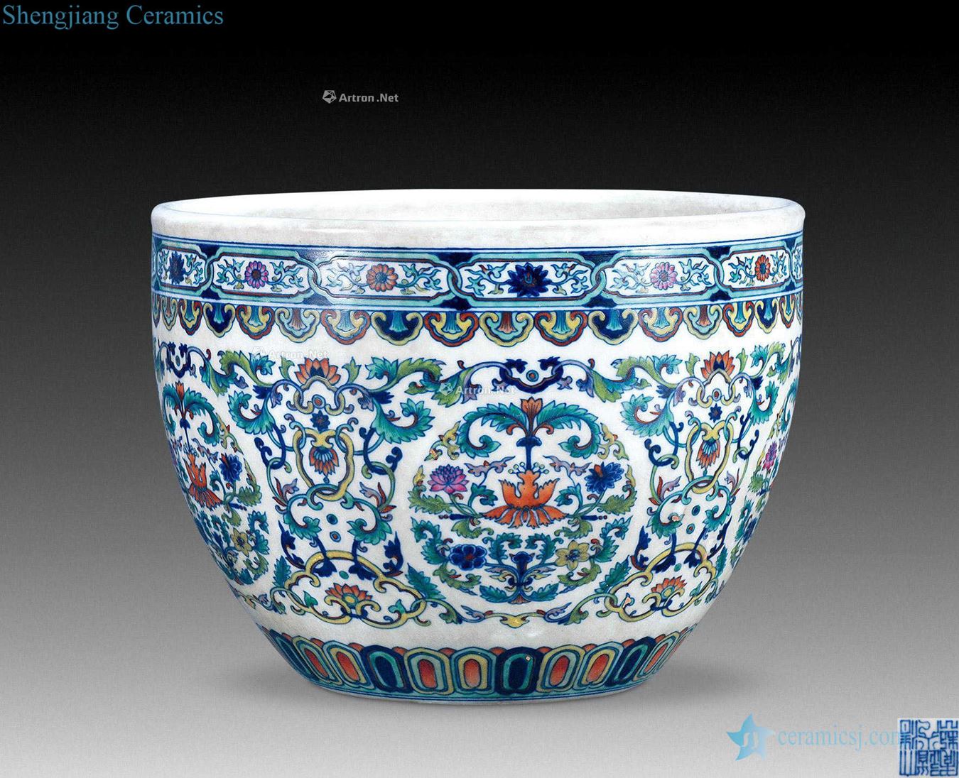 Qing qianlong bucket cylinder colors branch lotus paintings