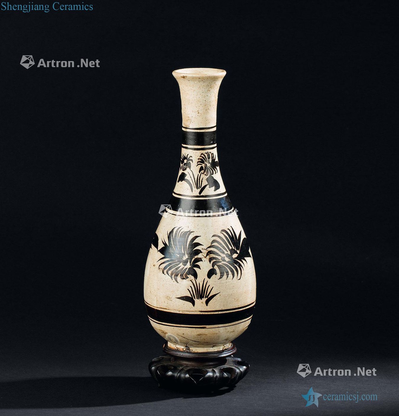 The song dynasty (960-1279) magnetic state kiln flower grain to the flask