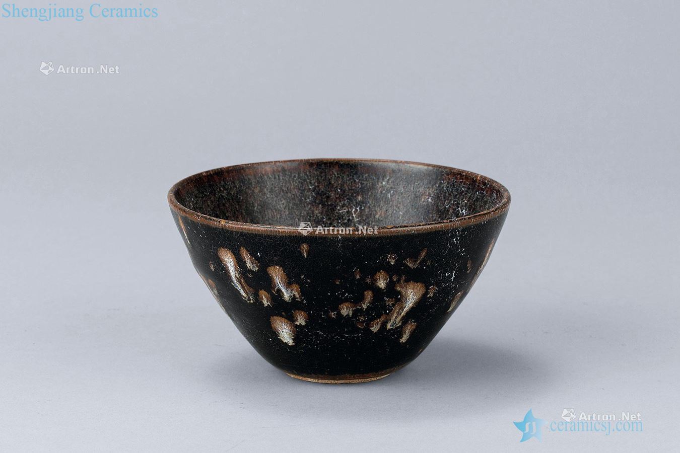 The song dynasty (960-1279), jizhou kiln printing bowl