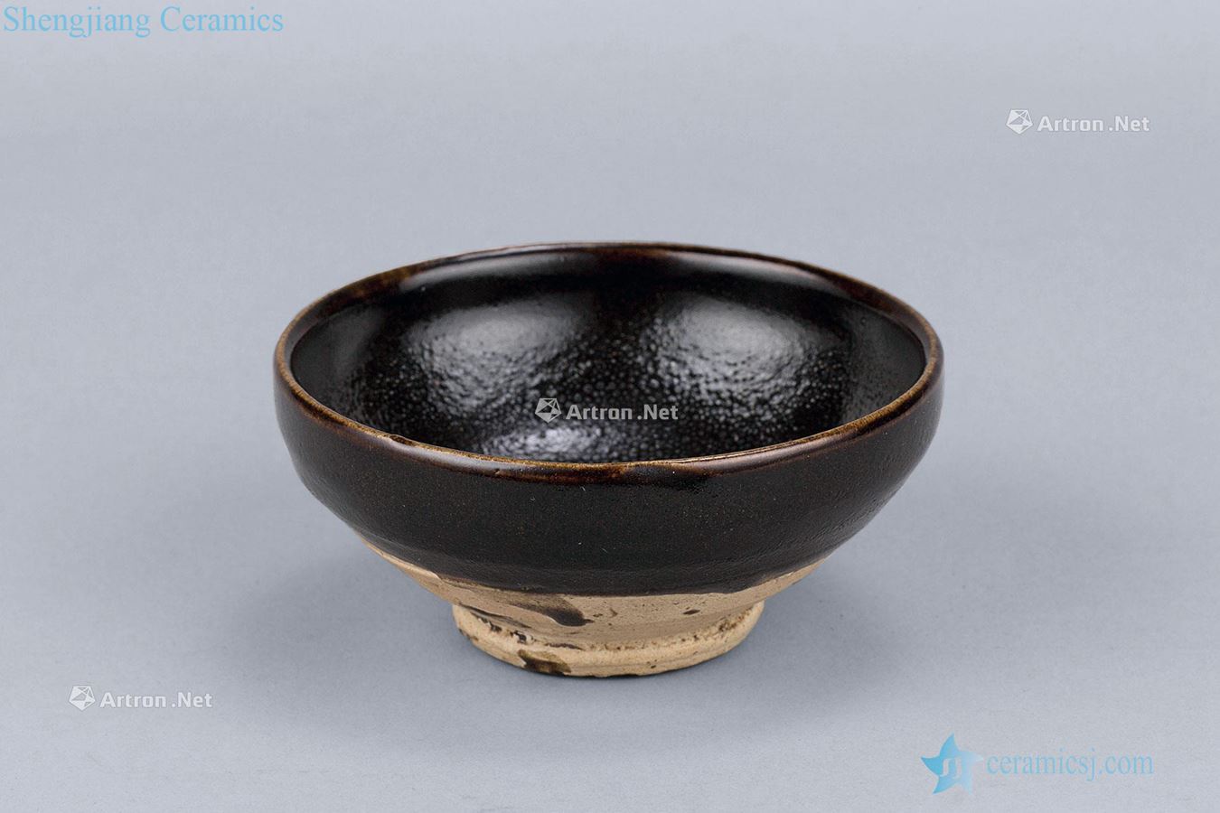 Northern song dynasty (960-1127), the black glaze oil lamp