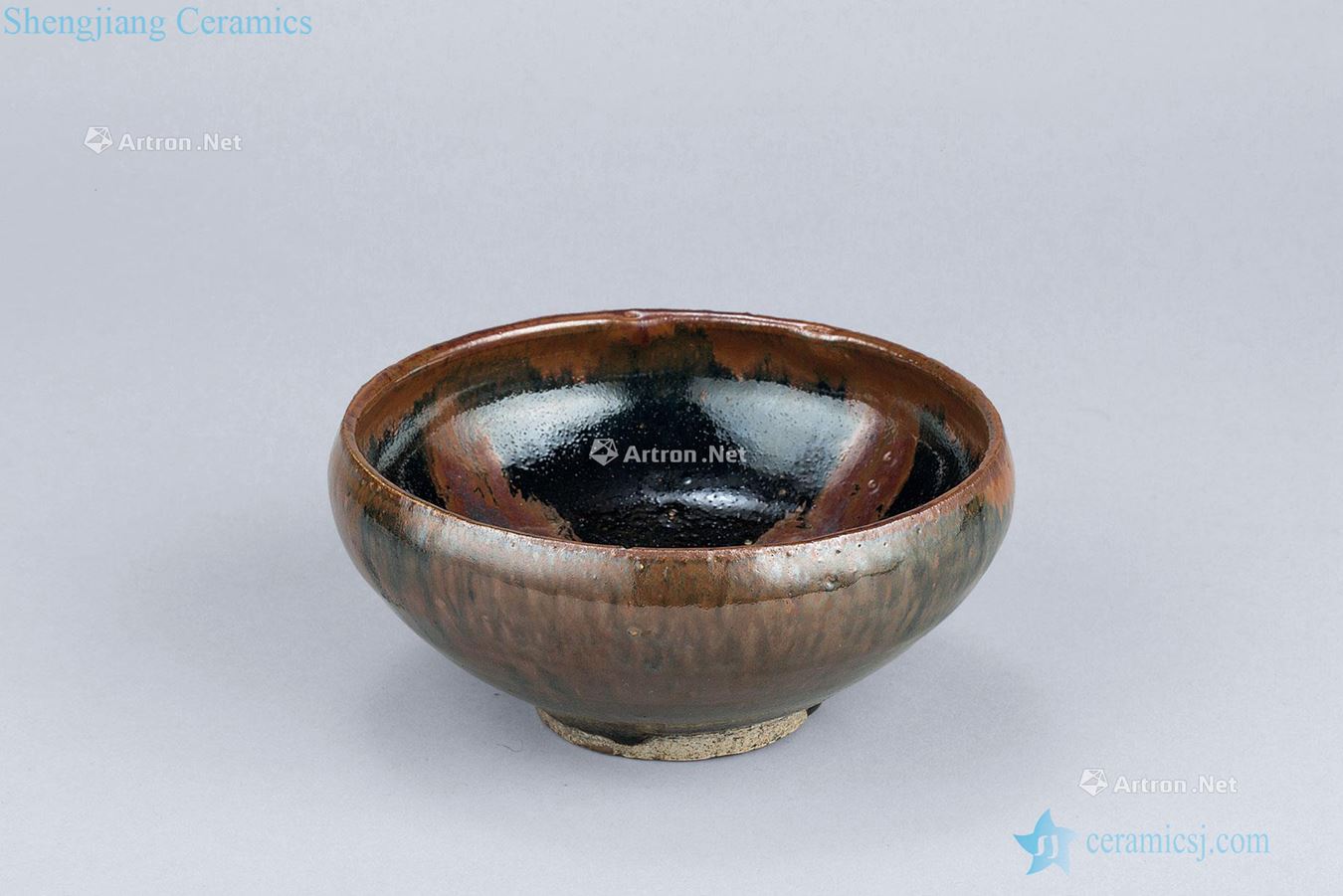 The song dynasty (960-1279) magnetic state kiln iron embroidered striped bowls
