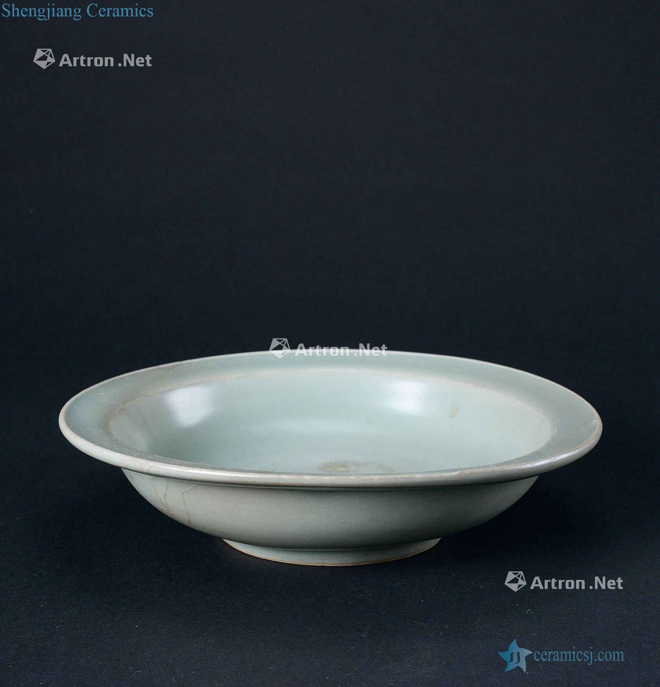 Longquan celadon in southern song dynasty (1127-1279) fold along the plate
