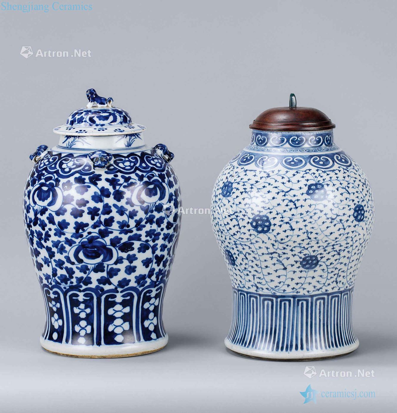 In the qing dynasty (1644-1911) blue and white tie up branch general flower grain tank General four lions ears around branch flowers grain canister to two things (group a)