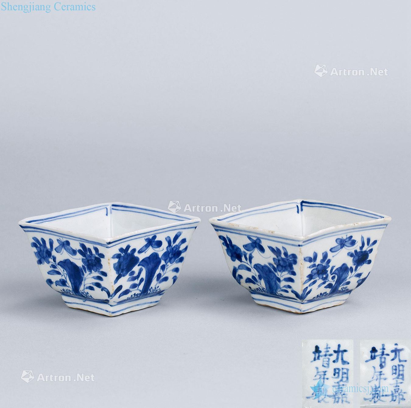 In the Ming dynasty (1368-1644) blue and white flower butterfly grain square cup (a)