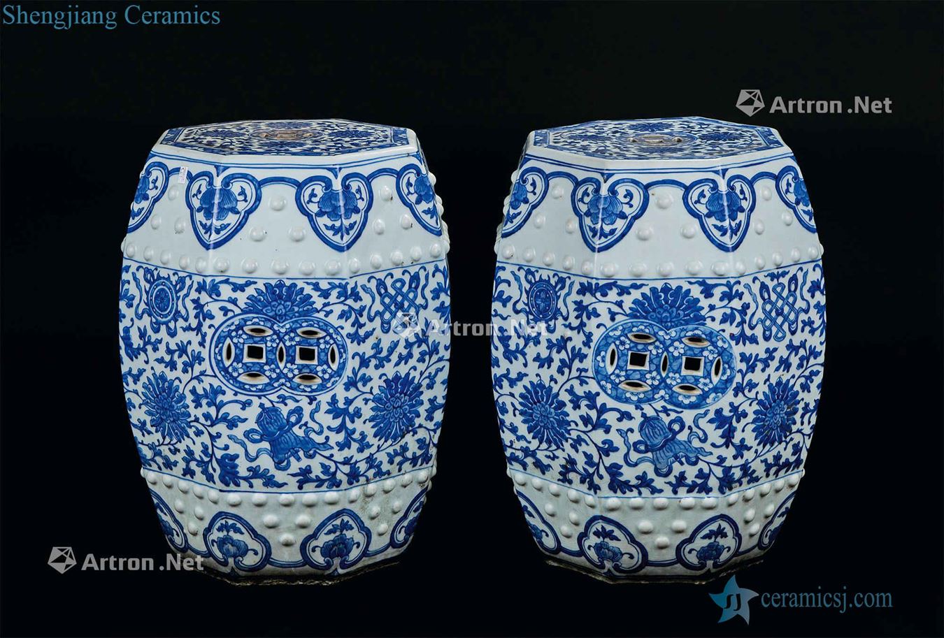 Nail in the qing dynasty (1644-1911) blue and white drum wind branch's lotus grain anise pier (a)