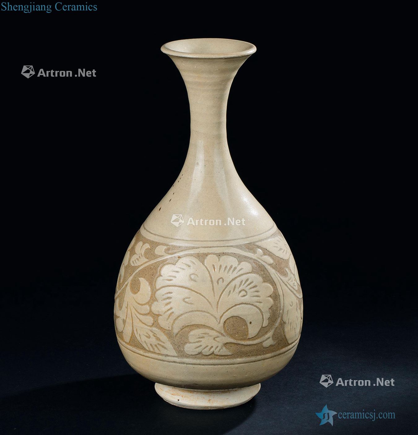 Yuan dynasty (1279-1368) magnetic state kiln carved flower grain okho spring bottle