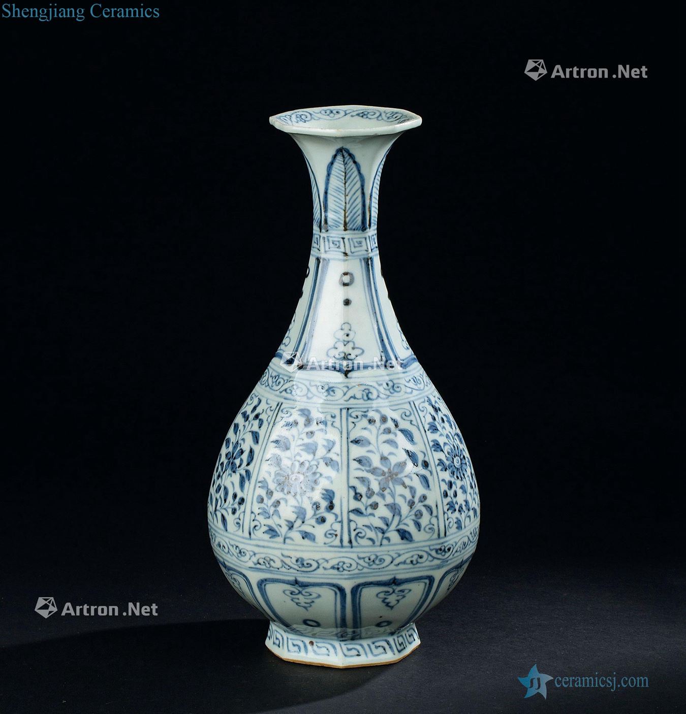 The yuan dynasty (1279-1368) blue and white flower grain eight arrises okho spring bottle