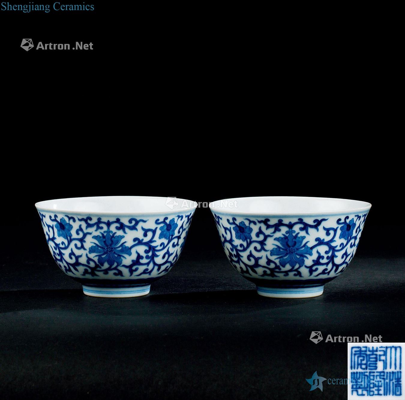 In the qing dynasty (1644-1911) blue and white tie up lotus flower grain bowl (a)