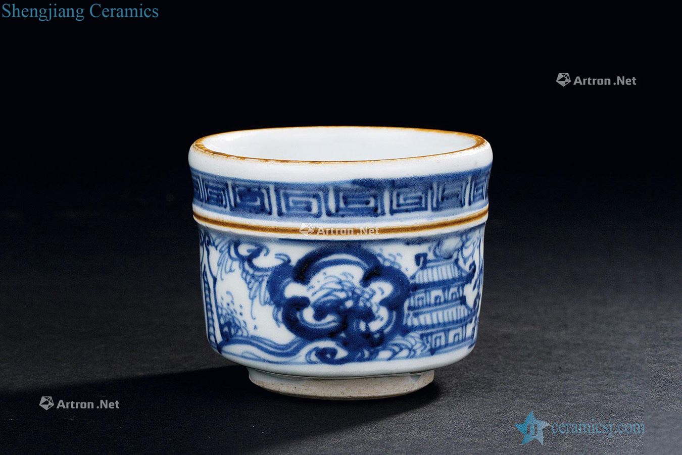 In the Ming dynasty (1368-1644) blue and white pavilions high grain cup