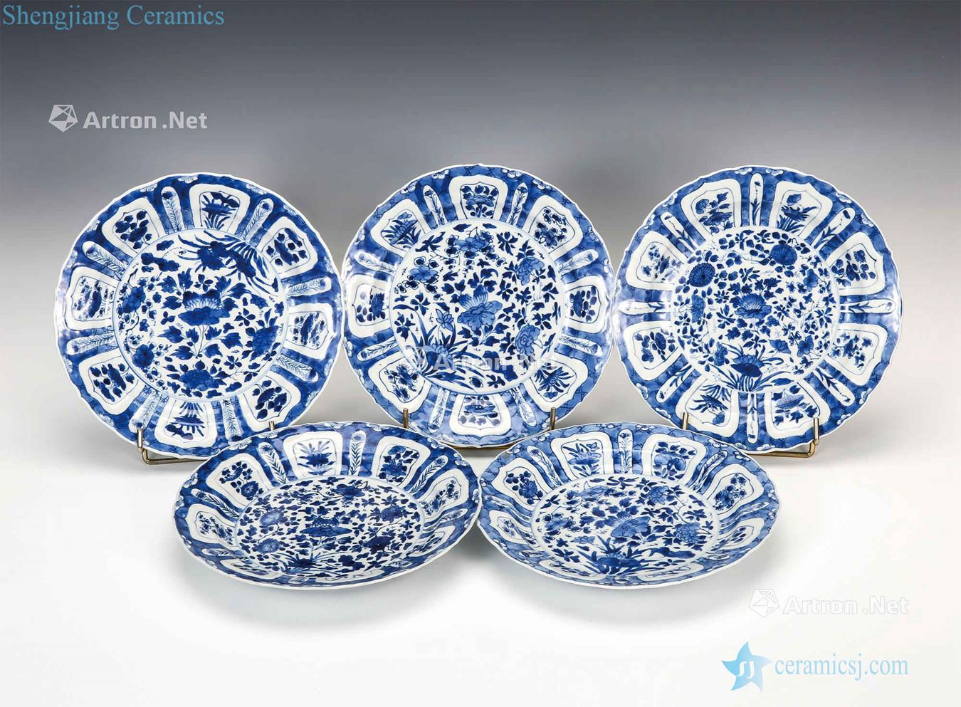 Ming Blue and white tie up branch pattern kwai mouth plate (5)