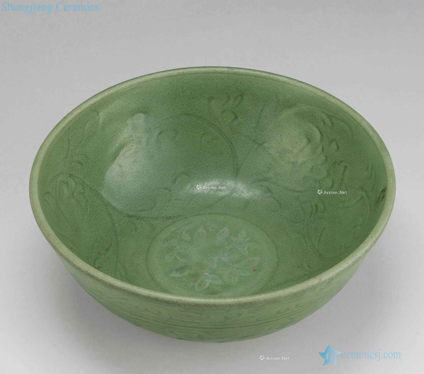 Ming Longquan celadon hand-cut big bowl