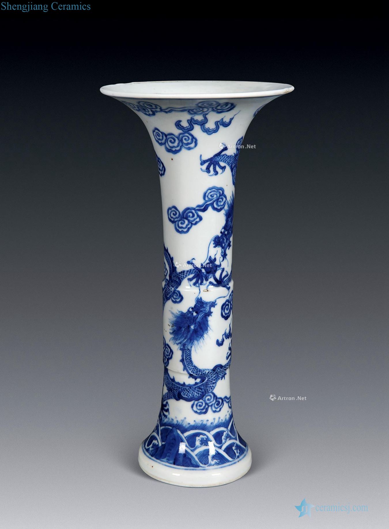 guangxu Blue and white vase with tea mug with flowers