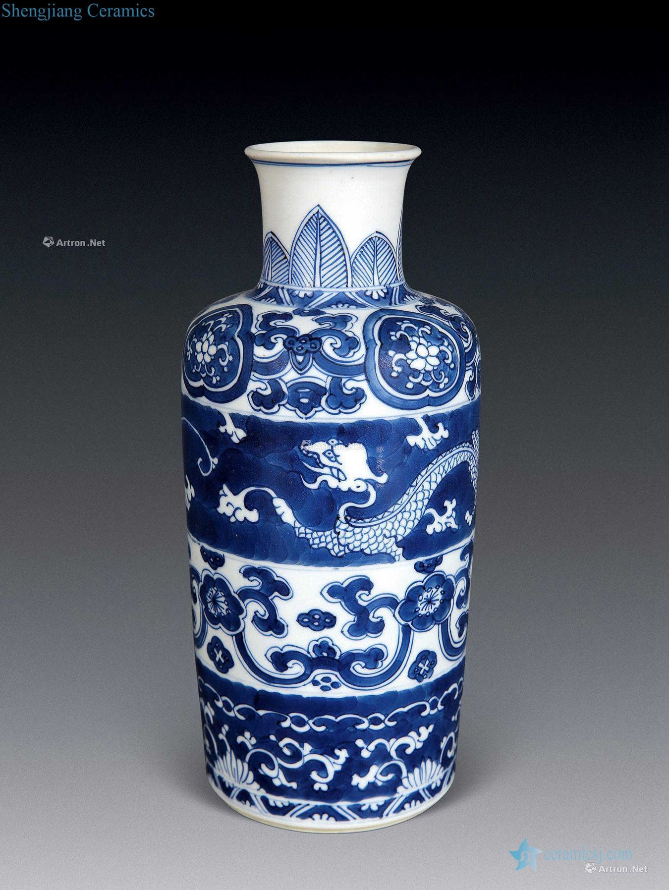 In the qing dynasty blue and white pattern