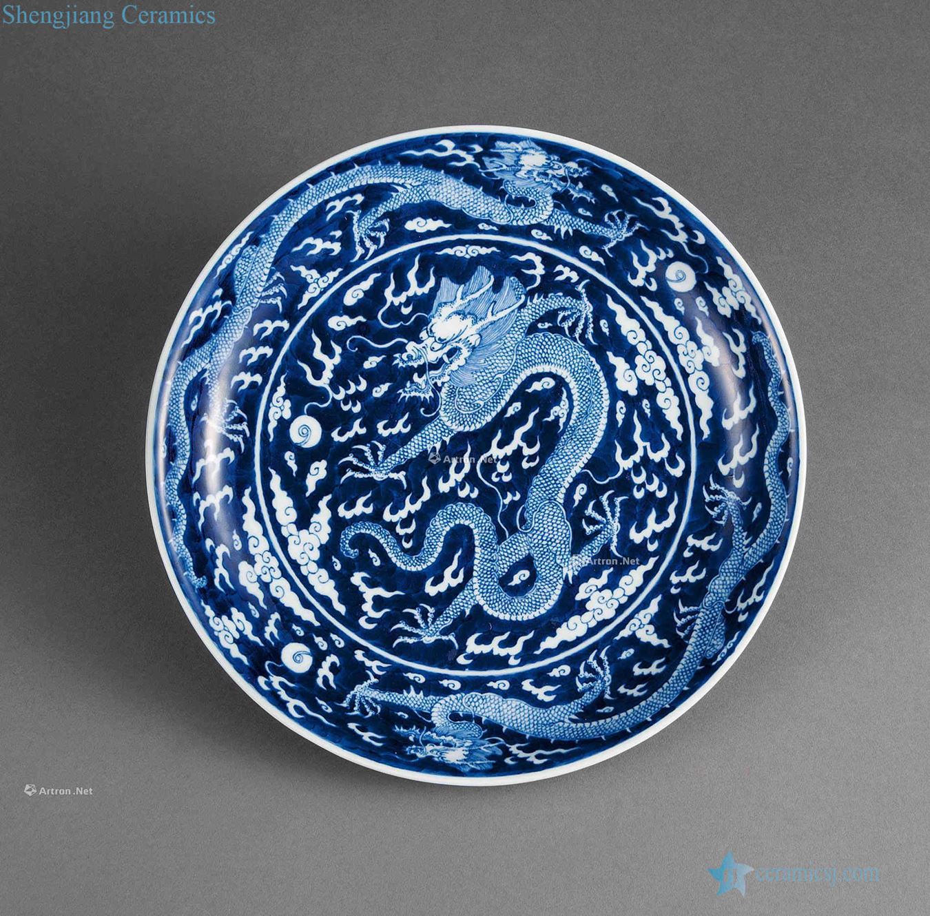 Qing qianlong Blue and white dragon kilns