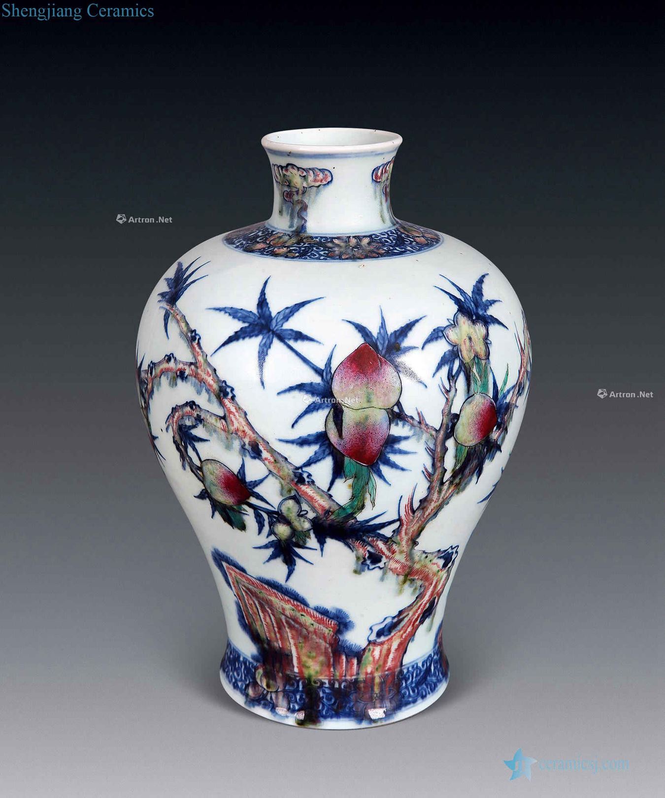 In late qing dynasty Blue and white youligong nine peach grain bottle