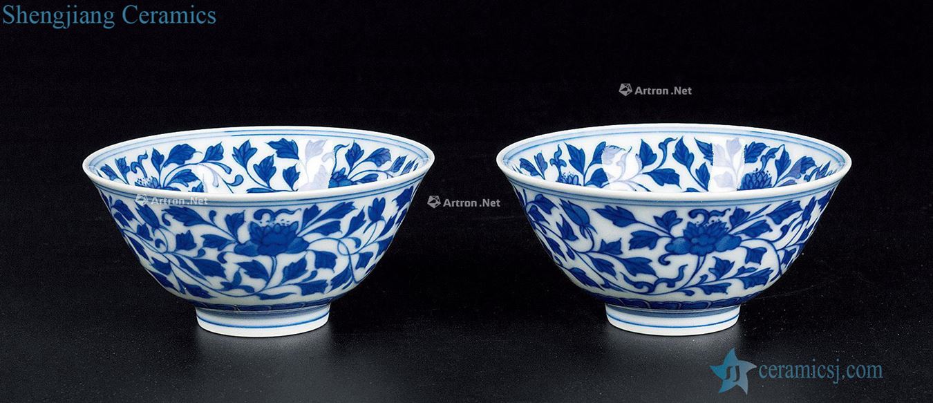qing Blue and white tie up branch lotus flower bowl (a)