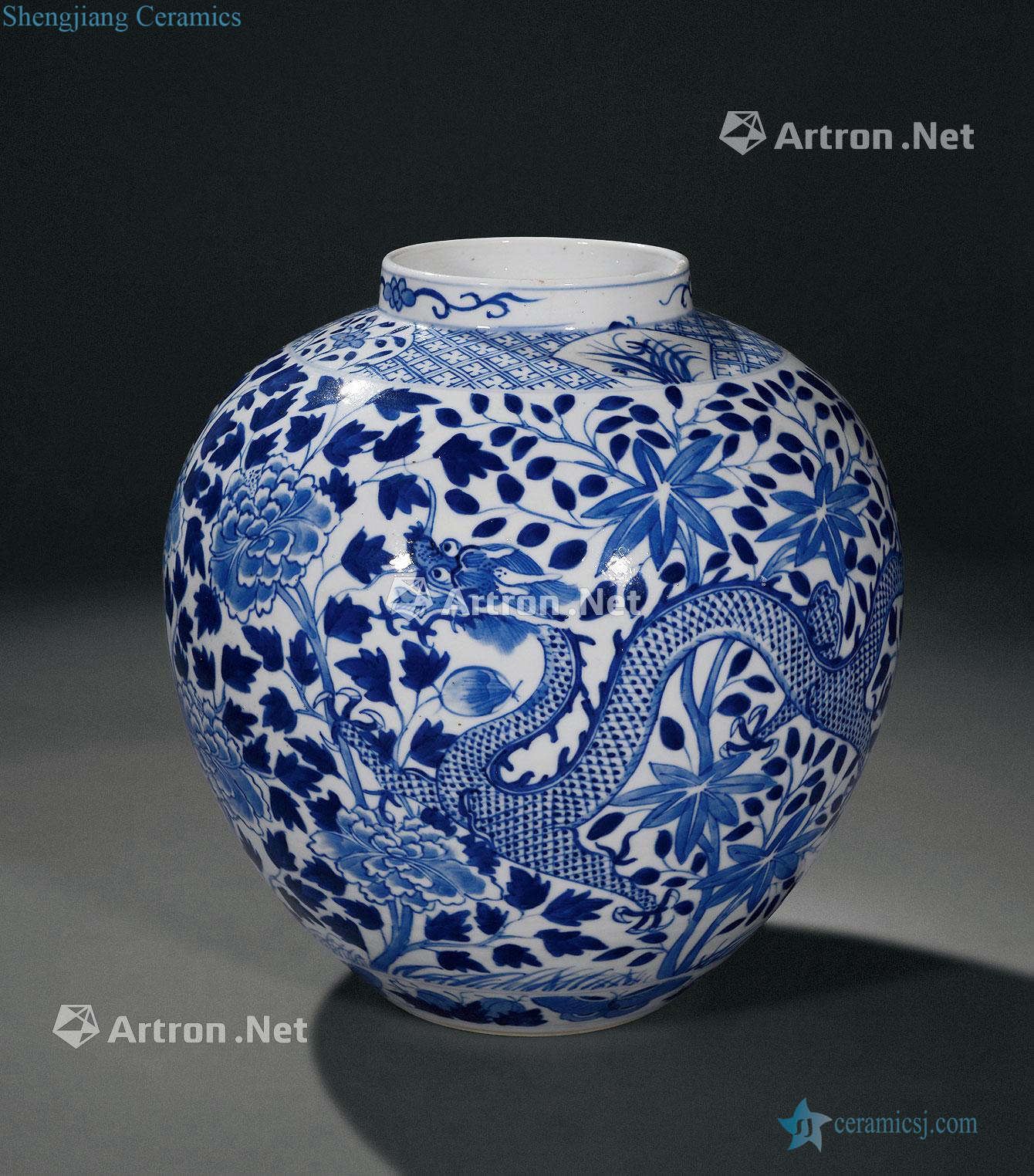 qing Blue and white dragon wear a flower pot
