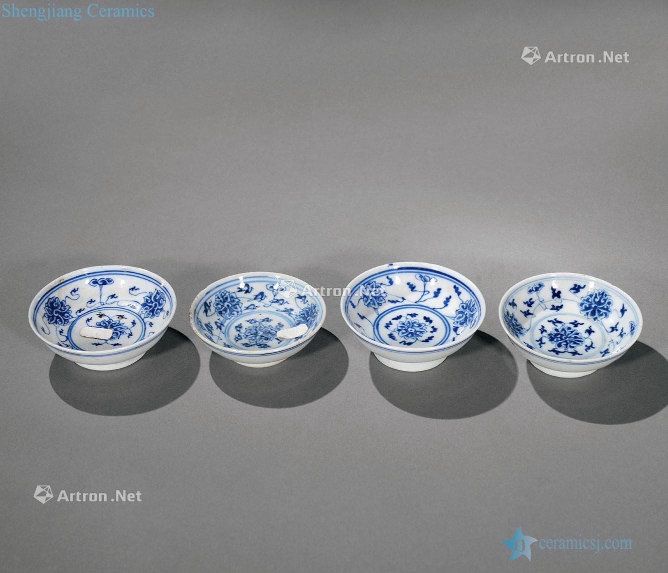 Qing guangxu Blue and white tie up lotus flower disc (4)