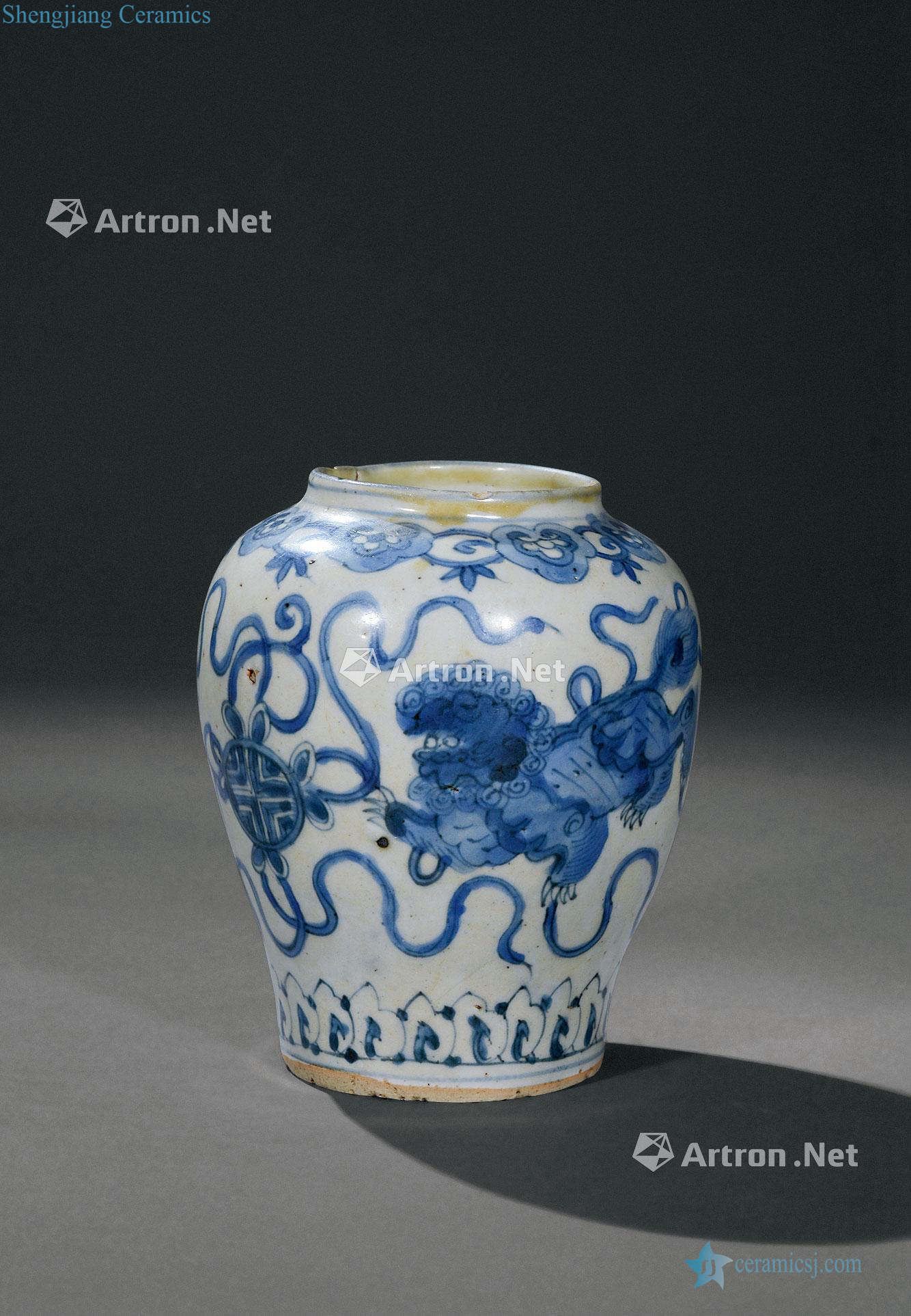Ming wanli Blue and white lion play spherical tank