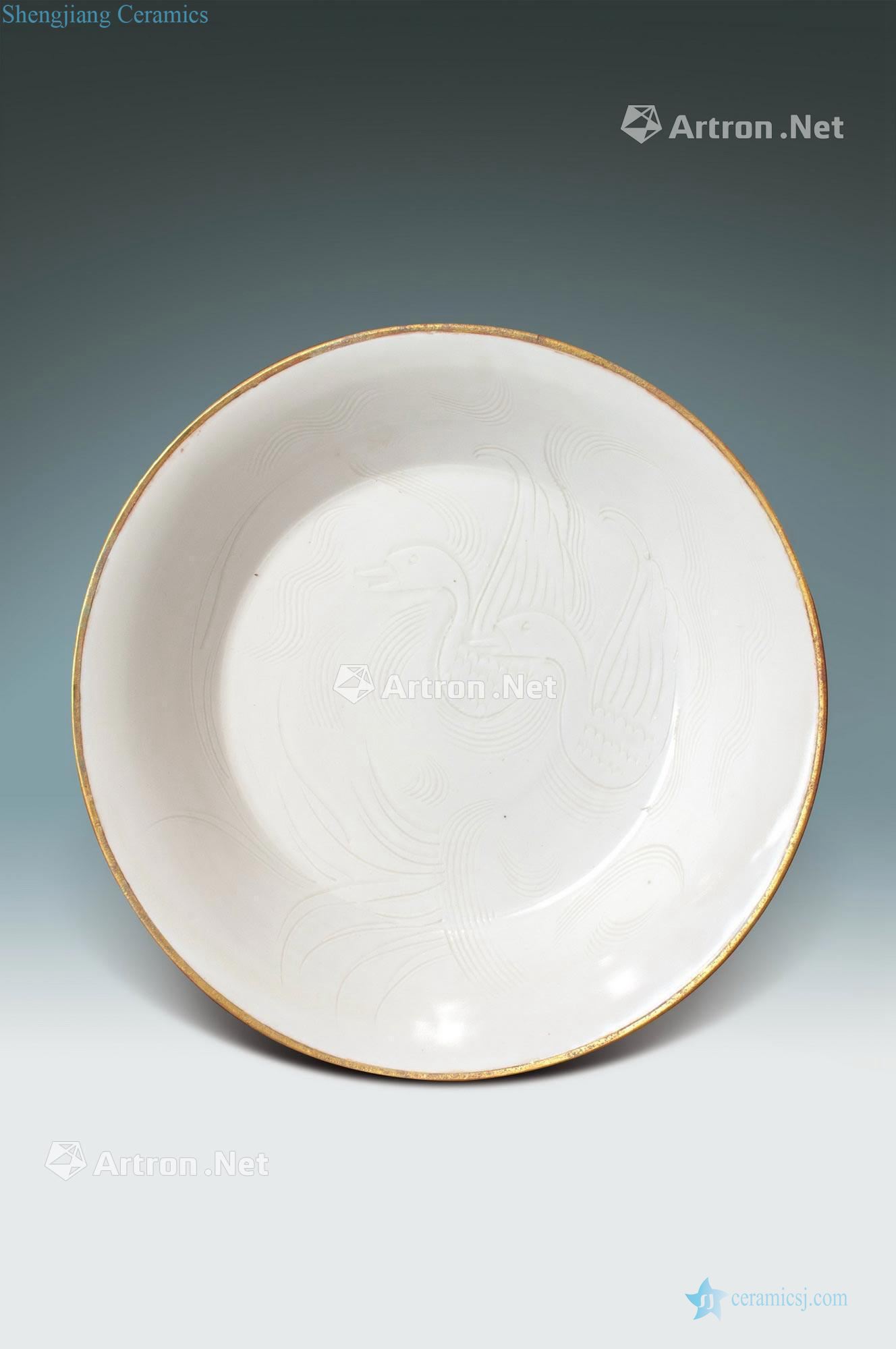 Song dynasty kiln carved double swan gold package side dish