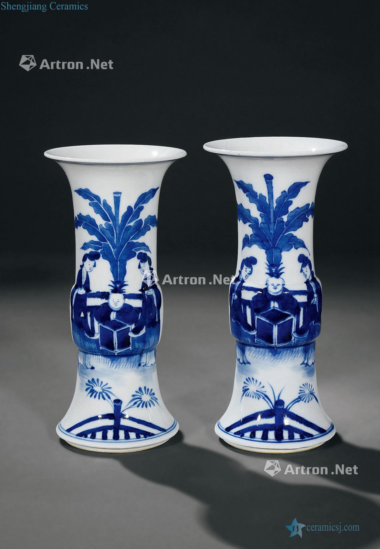 Qing dynasty blue-and-white godson figure flower vase with (a)