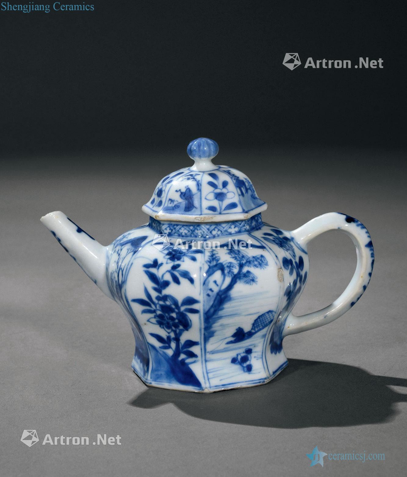 The qing emperor kangxi Blue and white figure eight penghu-glance flowers