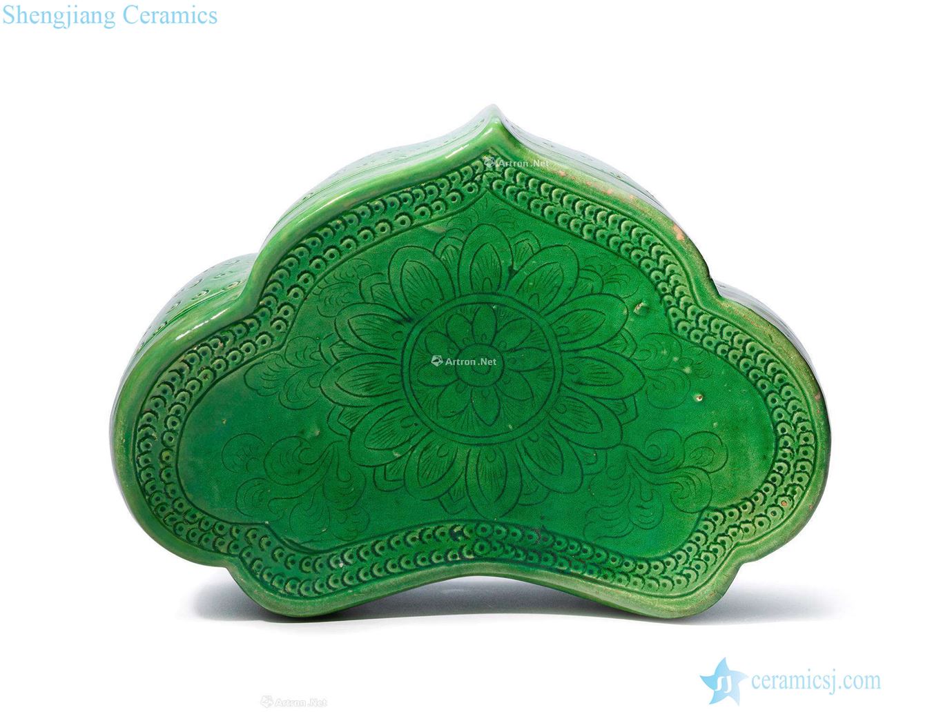 Northern song dynasty kiln treasure phase pattern ruyi shape pillow green glaze