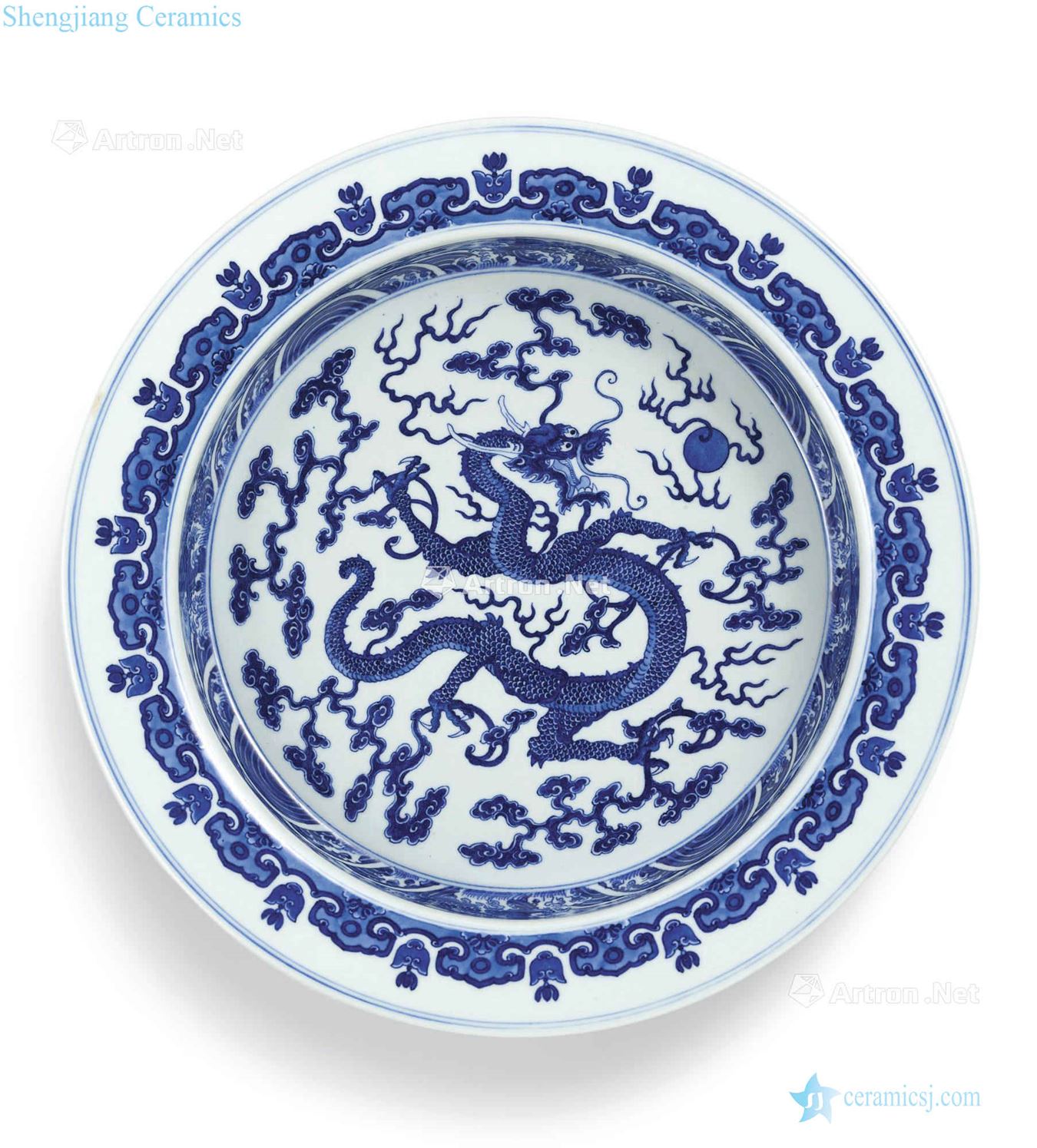 Qing qianlong Blue and white dragon play pearl grain fold along the basin