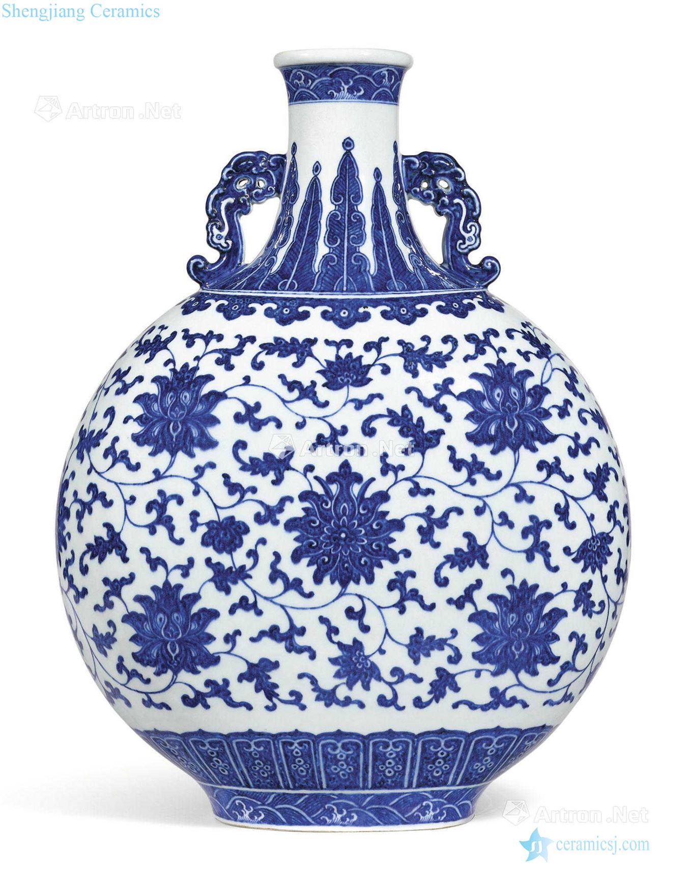 Qing qianlong Blue and white lotus flower ssangyong's ears flat pot