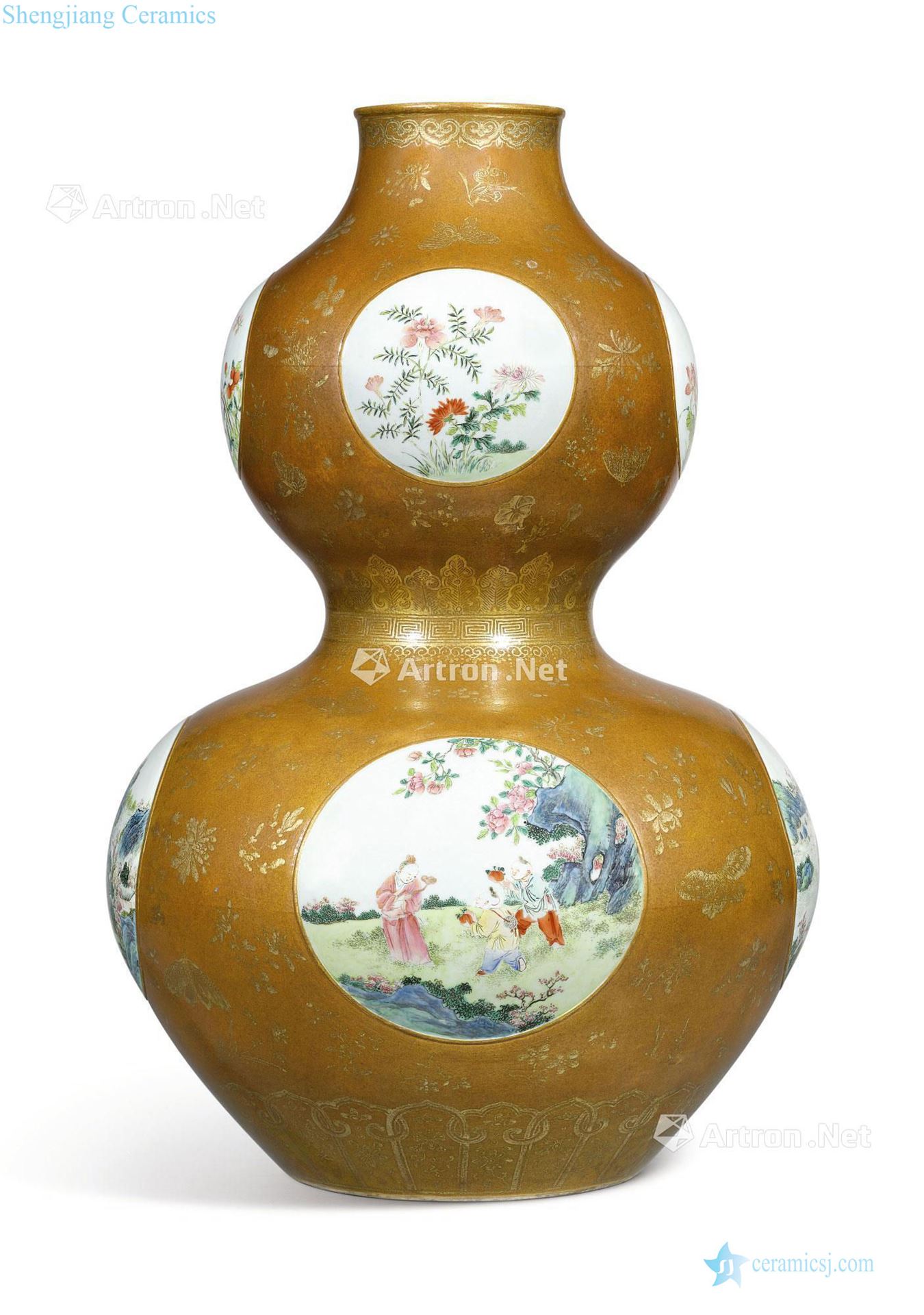 Qing qianlong sauce to paint with medallion pastel flowers landscape pattern gourd bottle