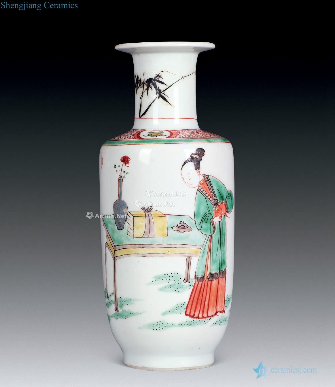 The qing emperor kangxi Colorful ladies holding the hammer