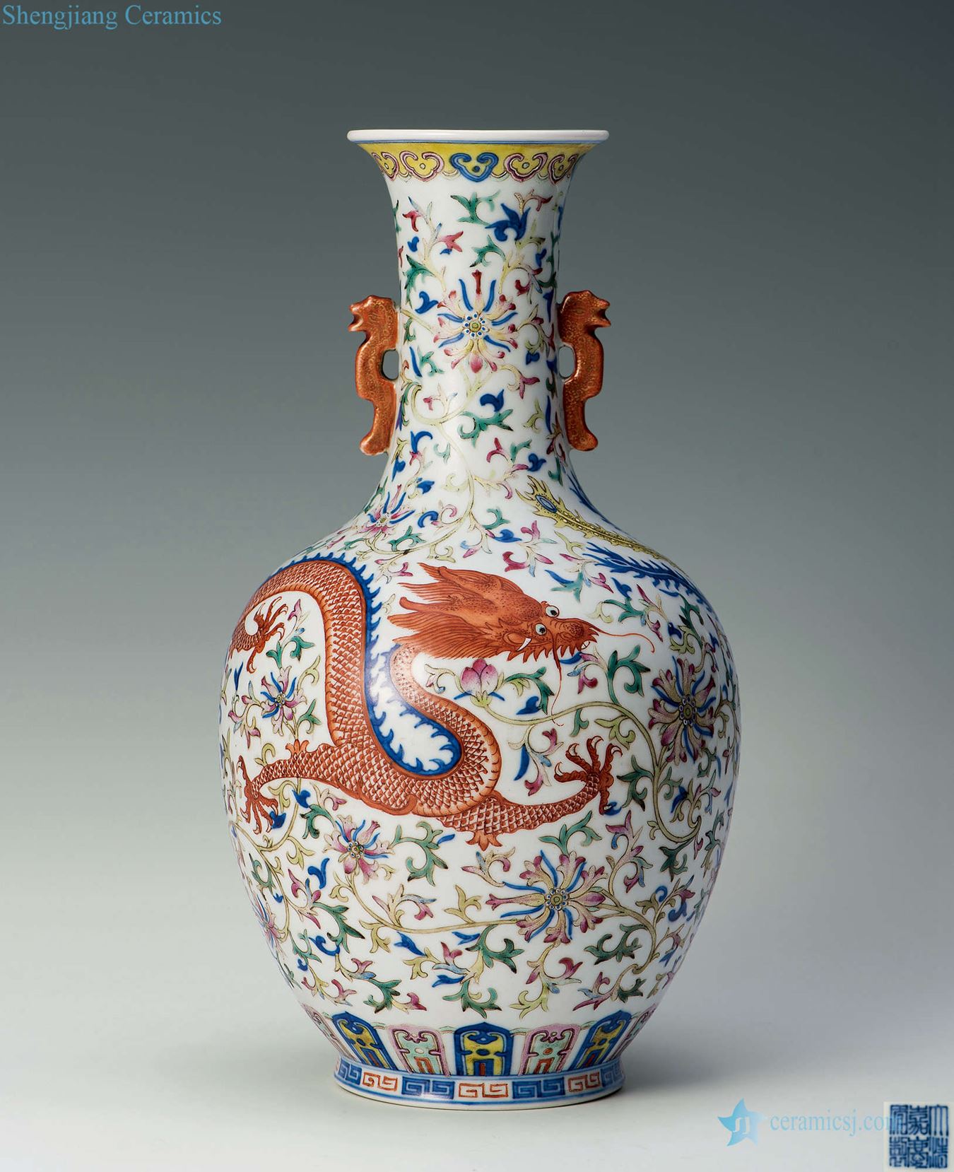 Qing guangxu Pastel longfeng grain bottle