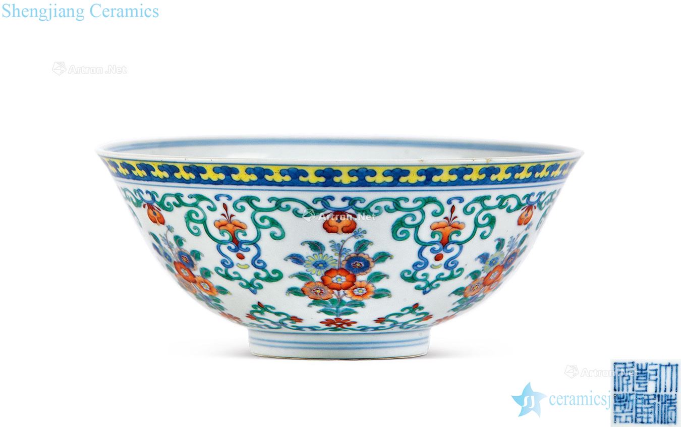 Qing qianlong bucket color chrysanthemum green-splashed bowls