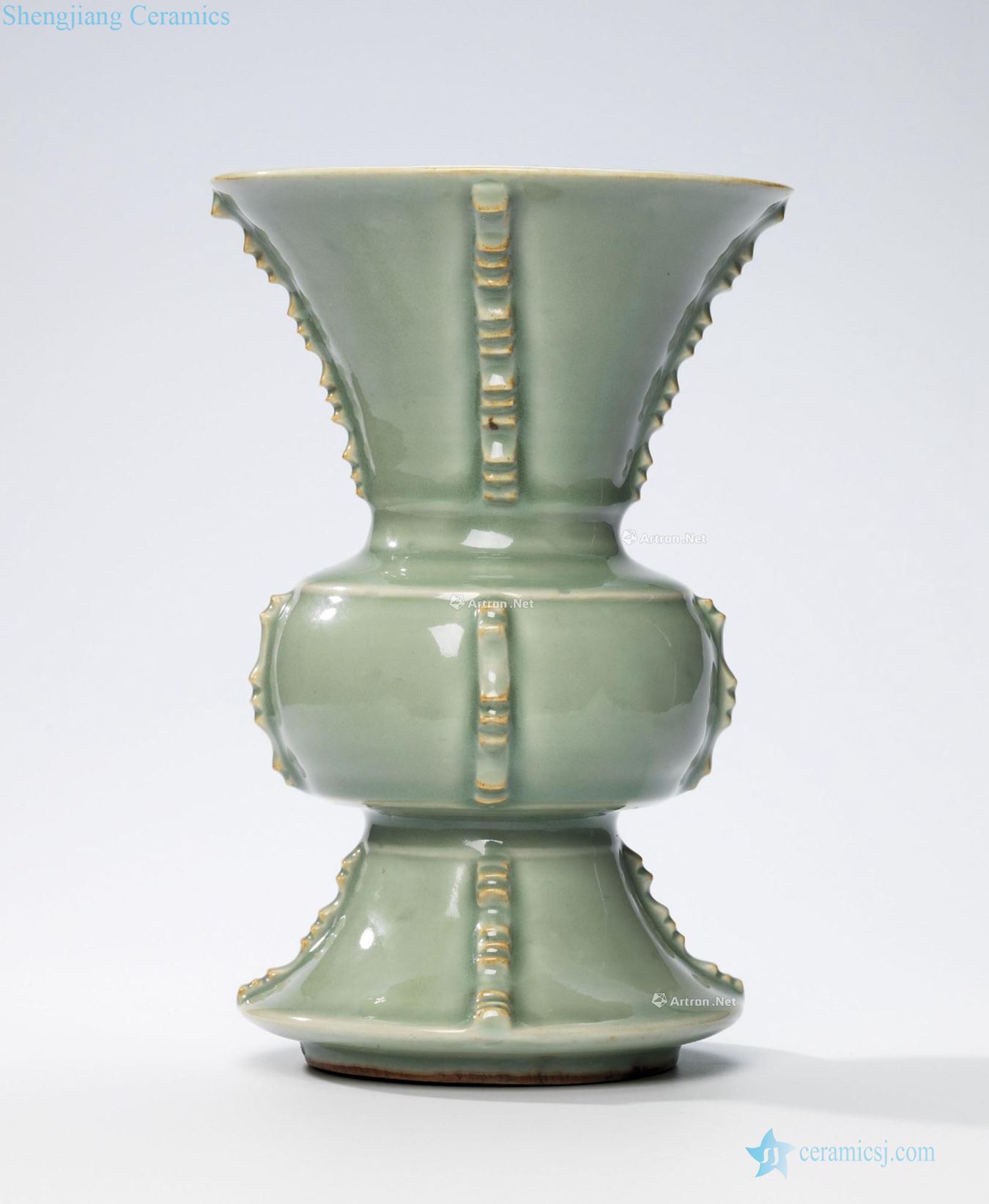 Yuan/Ming Longquan green glaze ji chun