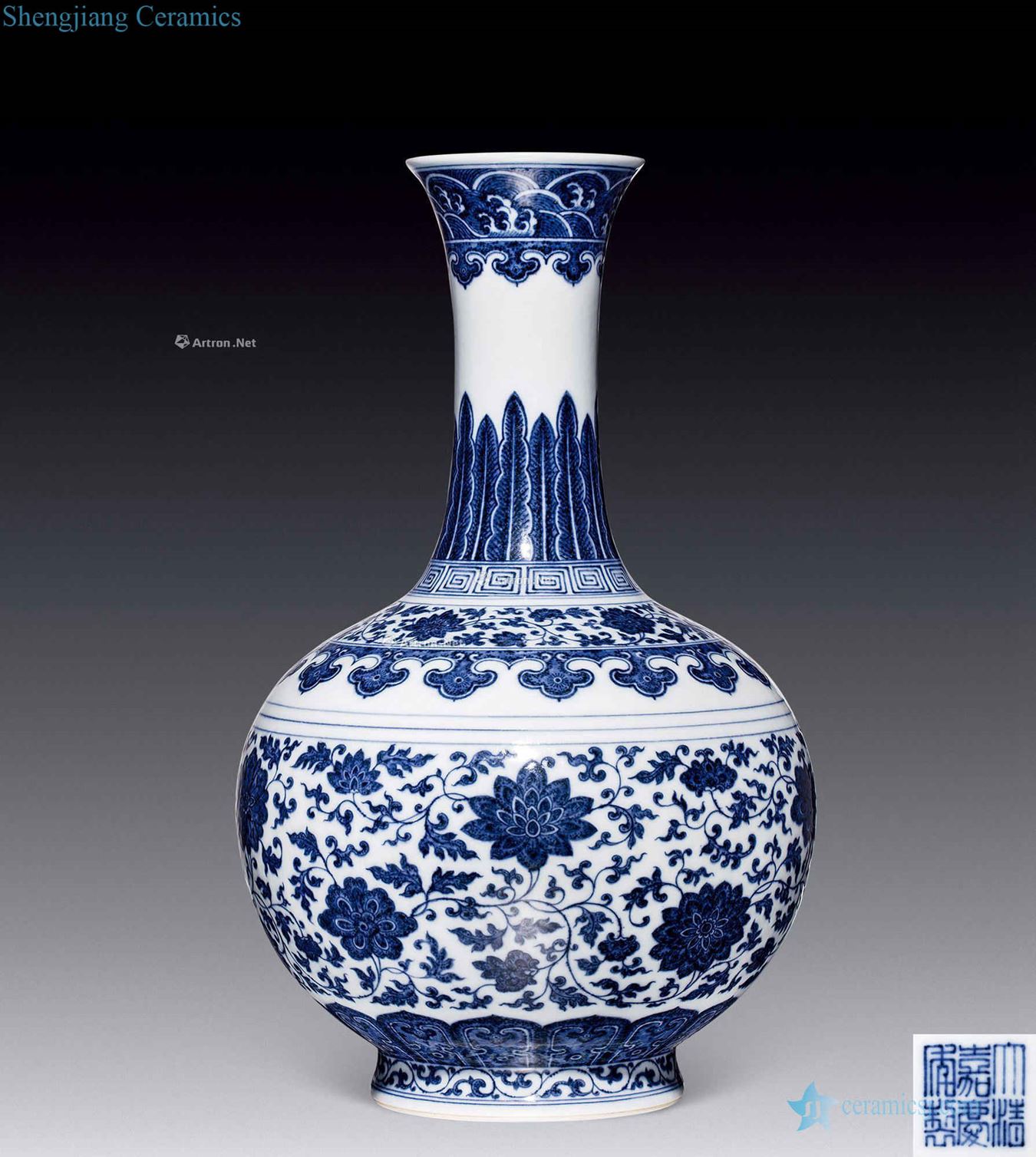 Qing jiaqing Blue and white design