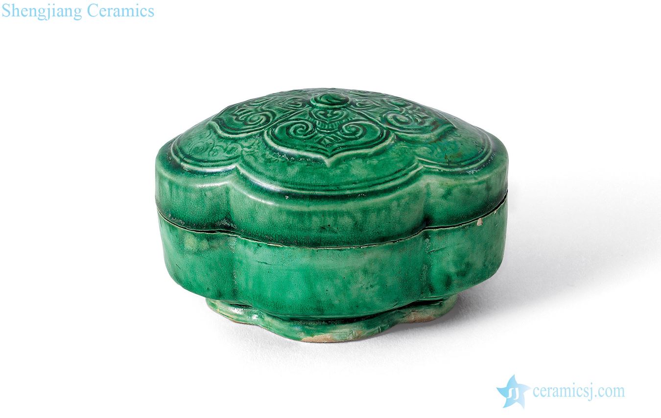 Northern song dynasty (960 ~ 1127) green glaze printing haitang cover box shape
