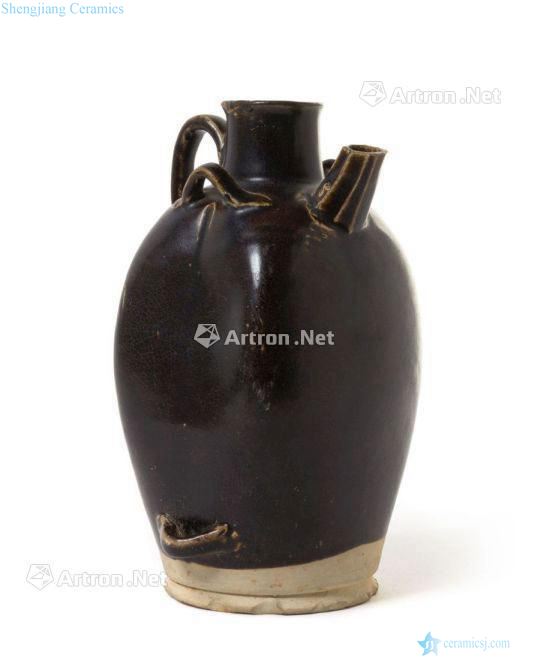 May be don The black glaze ewer