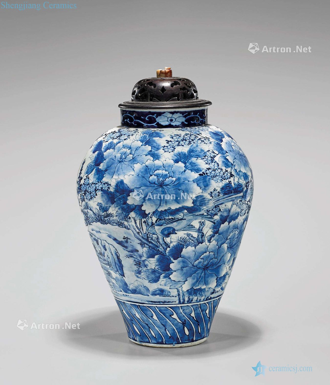 qing Painting of flowers and grain blue cover tank