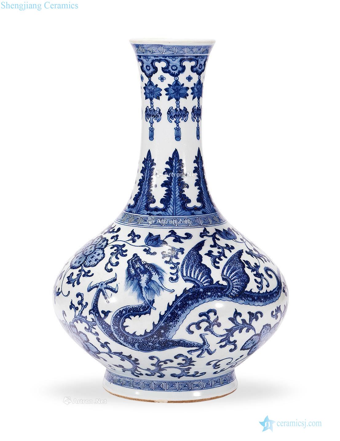 qing Blue and white wing dragon bottle