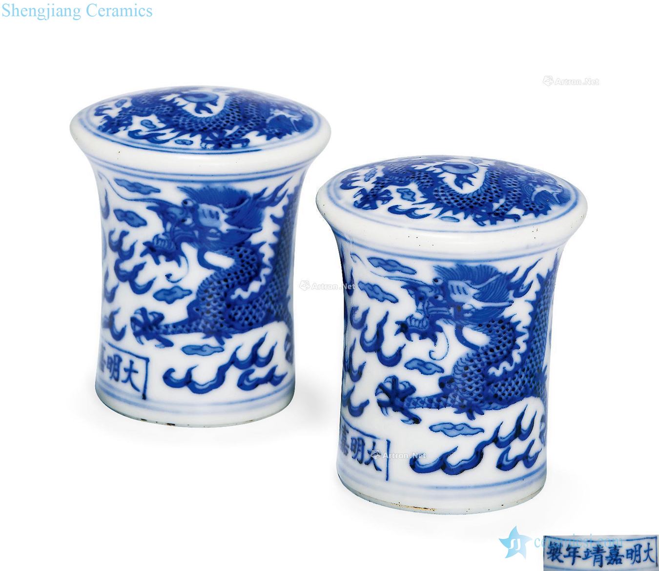In late qing dynasty Blue and white dragon shaft head (a)